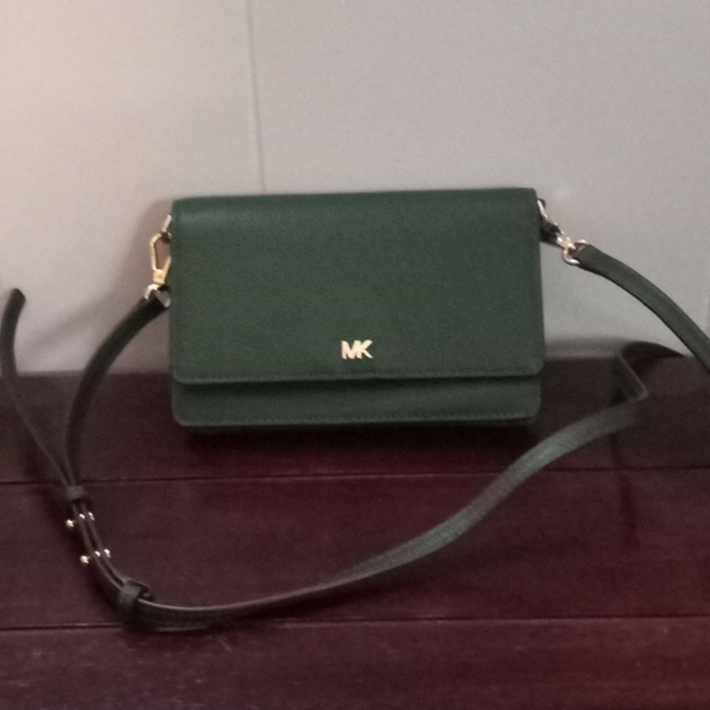 Michael Kors cross body